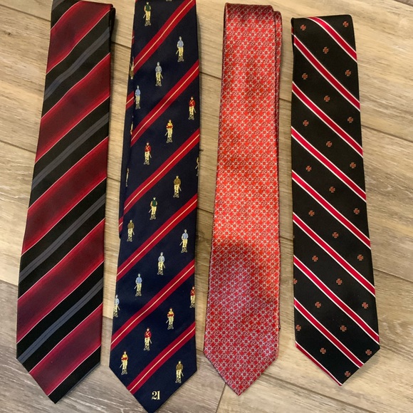 Set of four men’s ties. - Picture 1 of 4
